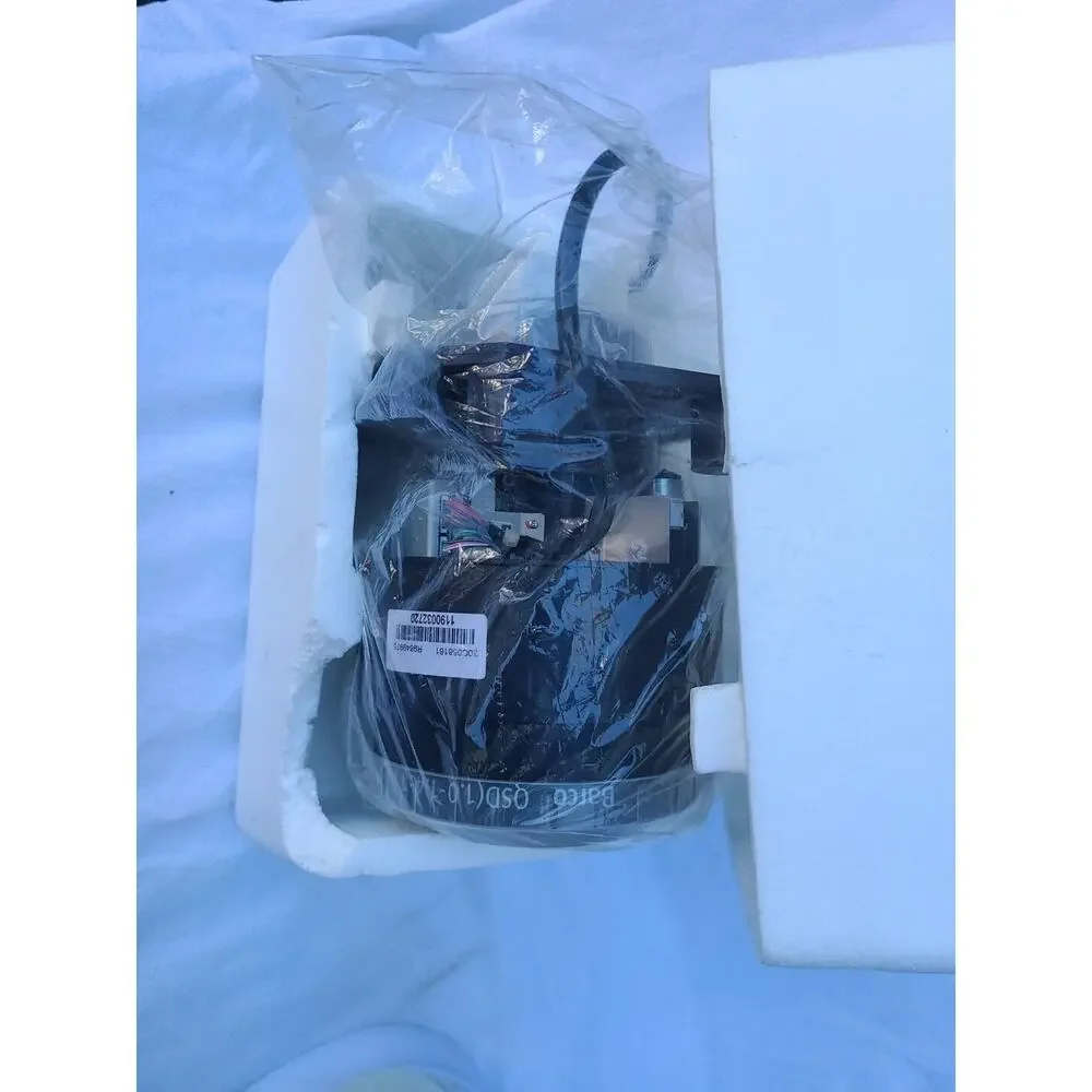 NEW Barco R9849975 projector lens for SIM 7 Series QSD(1.0-1.4:1)